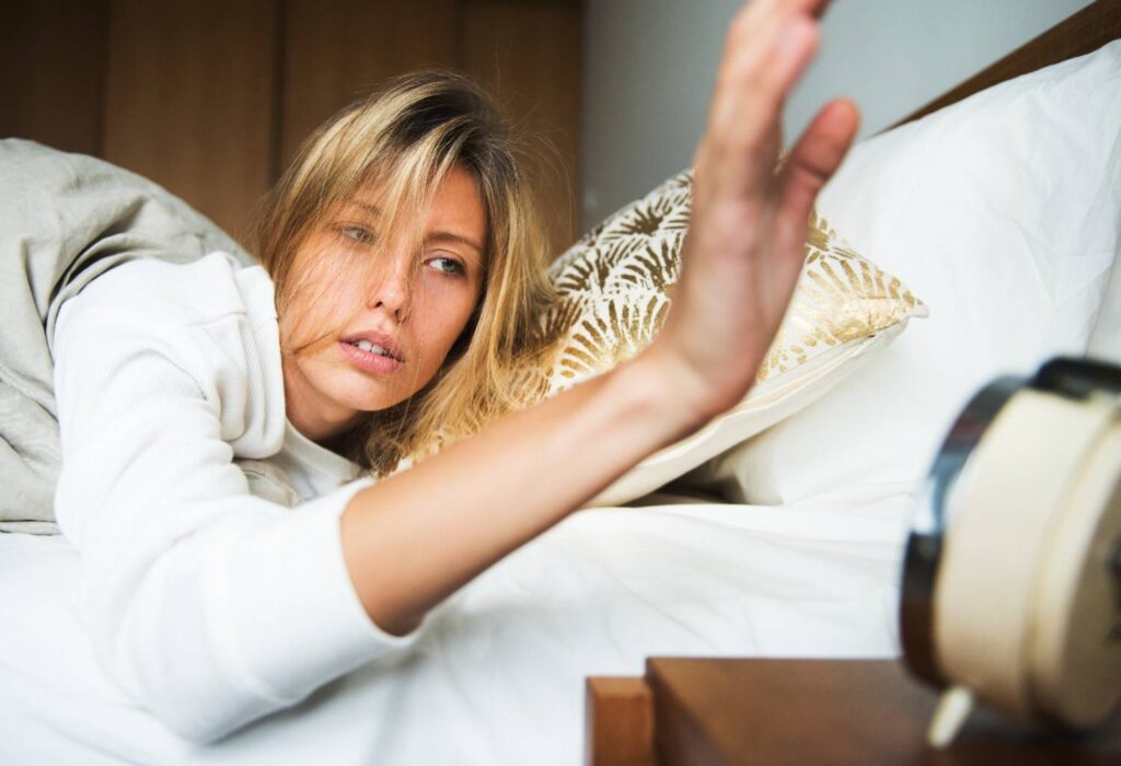 ow poor sleep affects metabolism, appetite, cravings, and weight